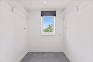 Walk In Wardrobe- click for photo gallery